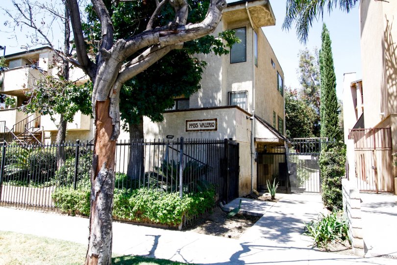 Valerio Townhomes Van Nuys CA